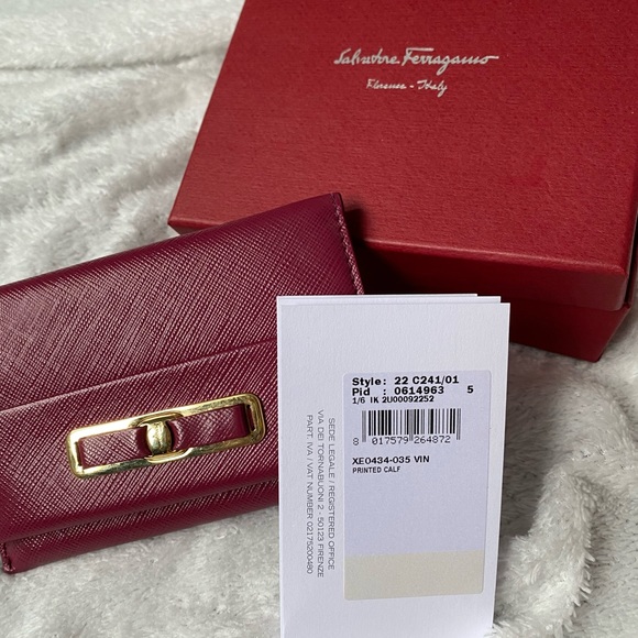 Salvatore Ferragamo pink compact wallet - Picture 5 of 12